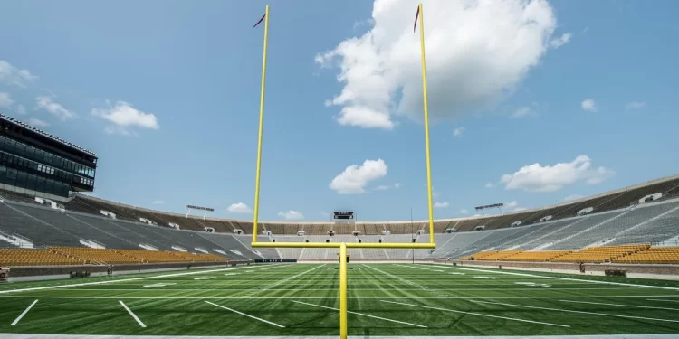 What should be done Approach Notre Woman Stadium_ Indiana