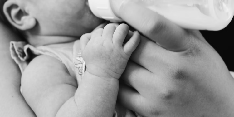 Commercial Baby Formulas: Safe or Toxic for Your Newborn?