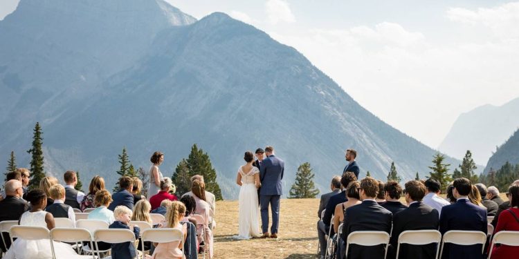 Destination Wedding in Canada: Tips and Top Locations