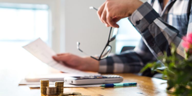 Chapter 13 Bankruptcy: Evaluating the Advantages and Disadvantages