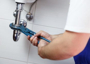 Keeping Your Plumbing Clear: Dealing with Blocked Drains in Bracknell and Woking